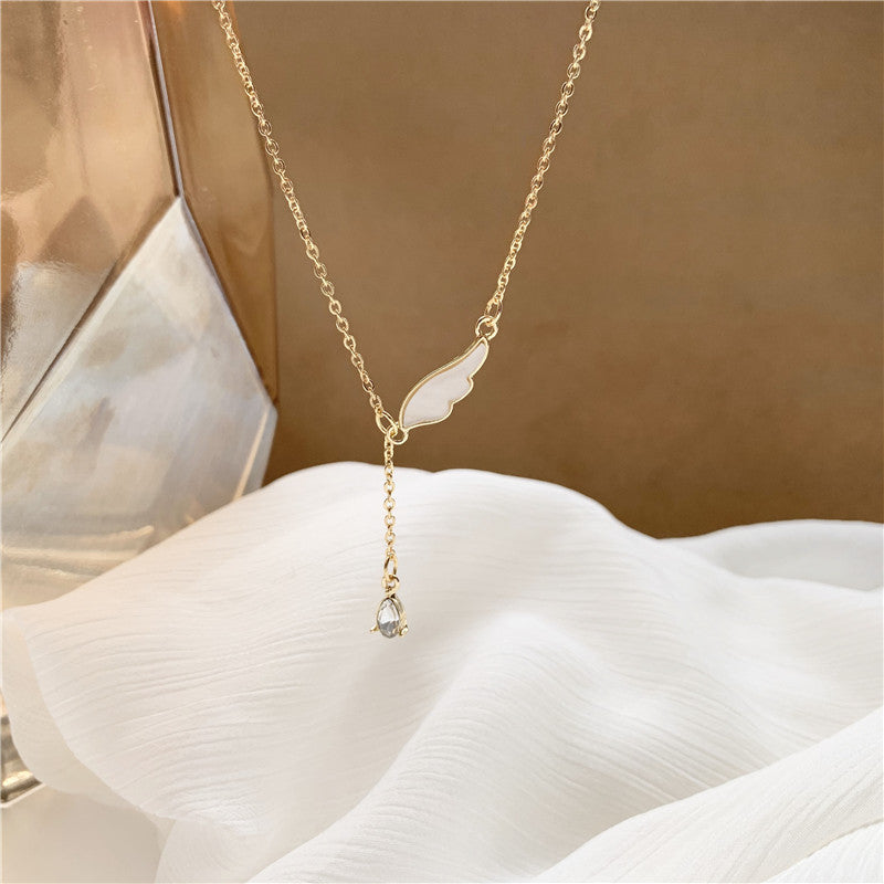 Crystal Pendant Clavicle Chain | Monika Beauty