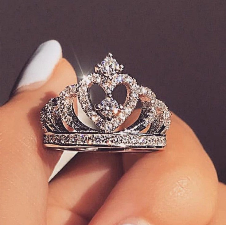 Monika Bling Crown Ring