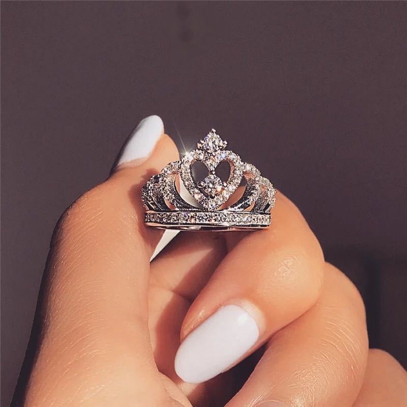 Monika Bling Crown Ring