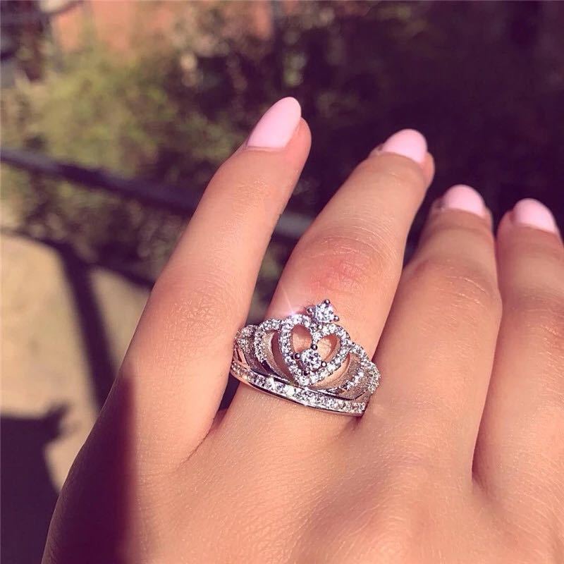 Monika Bling Crown Ring