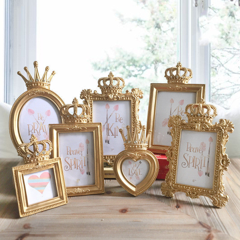 Monika Elegant Crown Frame