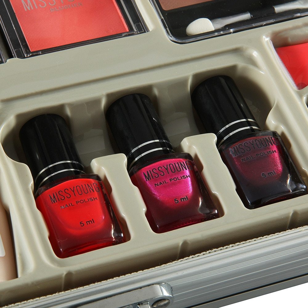 Makeup Kit for Artists | Monika Beauty