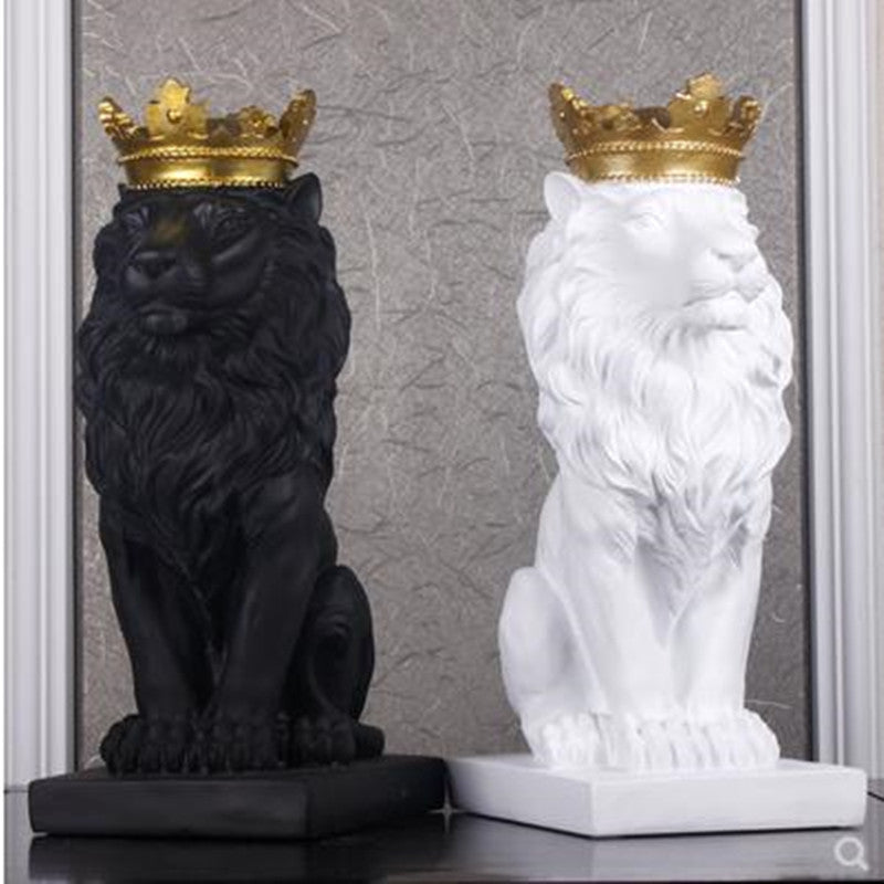 Monika King Lion Decor