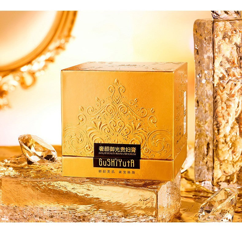 Monika Lazy Pure Cream – Brightens Skin