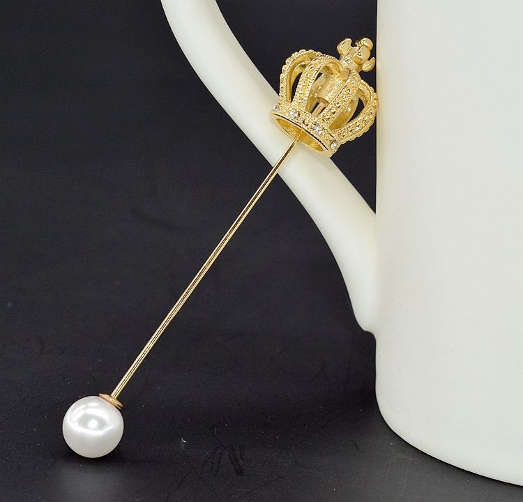 Monika Pearl Crown Brooch